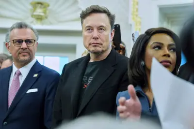 Musk leaving the Trump White House after bill criticism