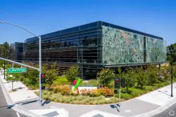 Big South Bay office building is bought, deal shows huge price plunge